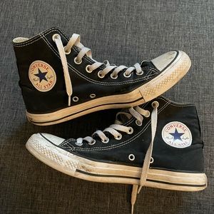 Black high top Converse Size 7 Men 9 Women's